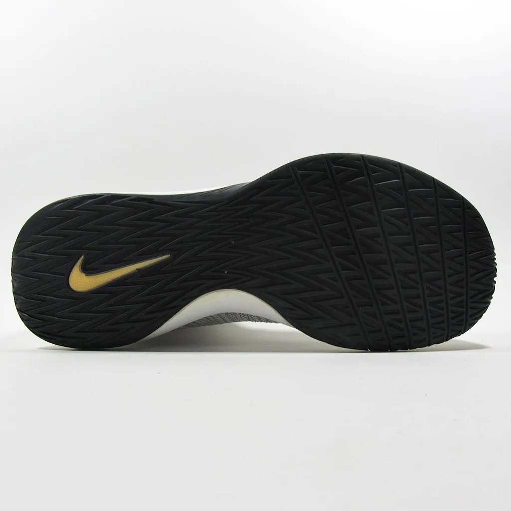 NIKE Zoom Ascention